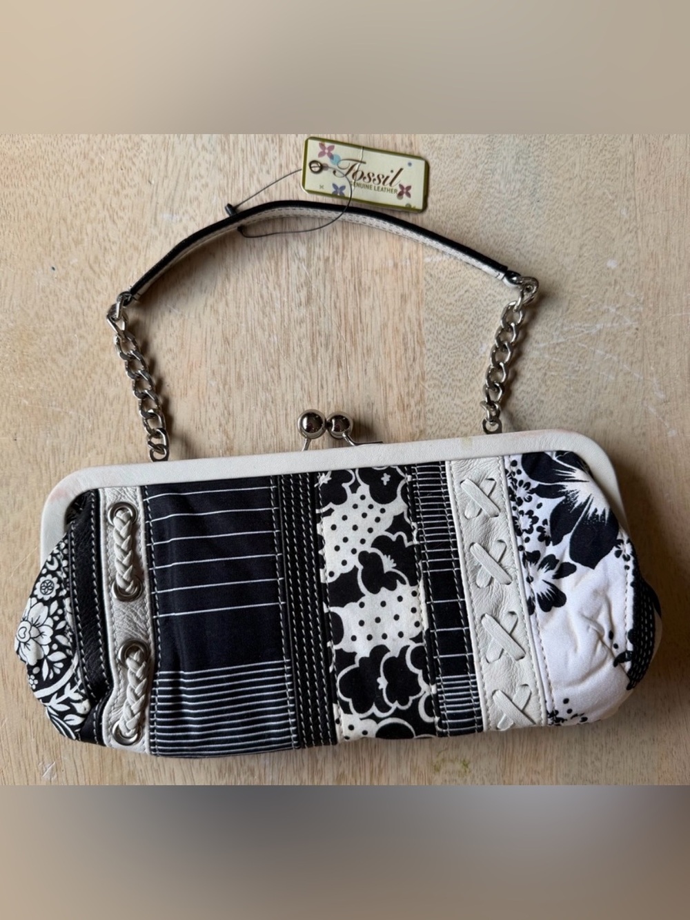 FOSSIL leather clutch purse Black and White prints Never Used